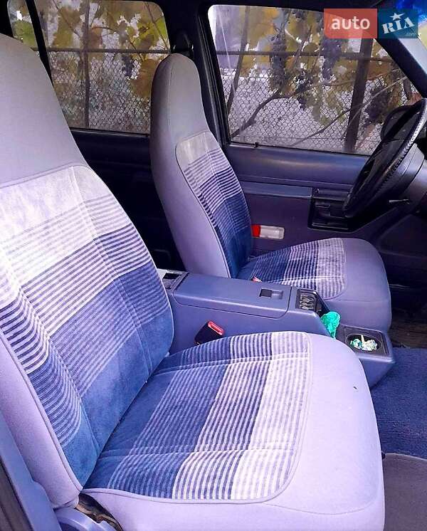 Внедорожник / Кроссовер Ford Explorer 1991 в Снигиревке фото 4 Внедорожник / Кроссовер Ford Explorer 1991 в Снигиревке