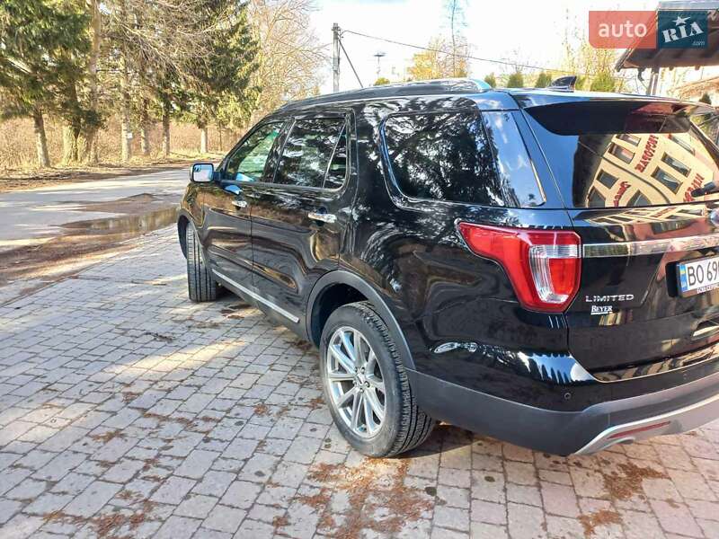 Внедорожник / Кроссовер Ford Explorer 2016 в Тернополе