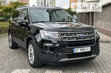 Позашляховик / Кросовер Ford Explorer 2018 в 