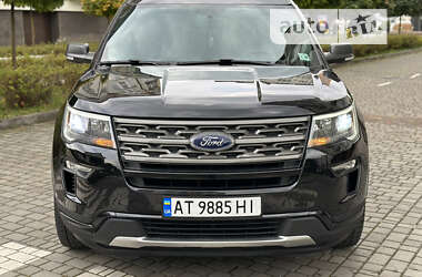 Позашляховик / Кросовер Ford Explorer 2018 в 