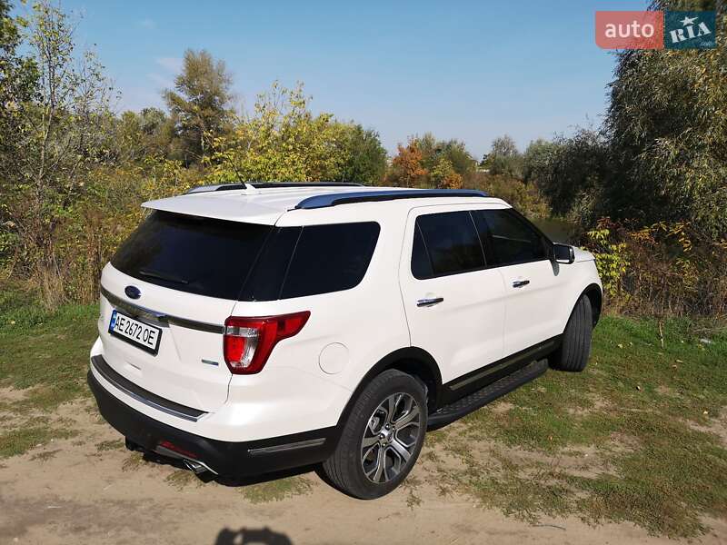 Позашляховик / Кросовер Ford Explorer 2018 в Кам'янському