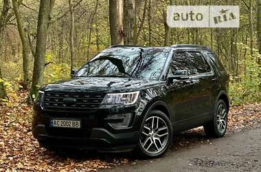 Позашляховик / Кросовер Ford Explorer 2017 в Луцьку