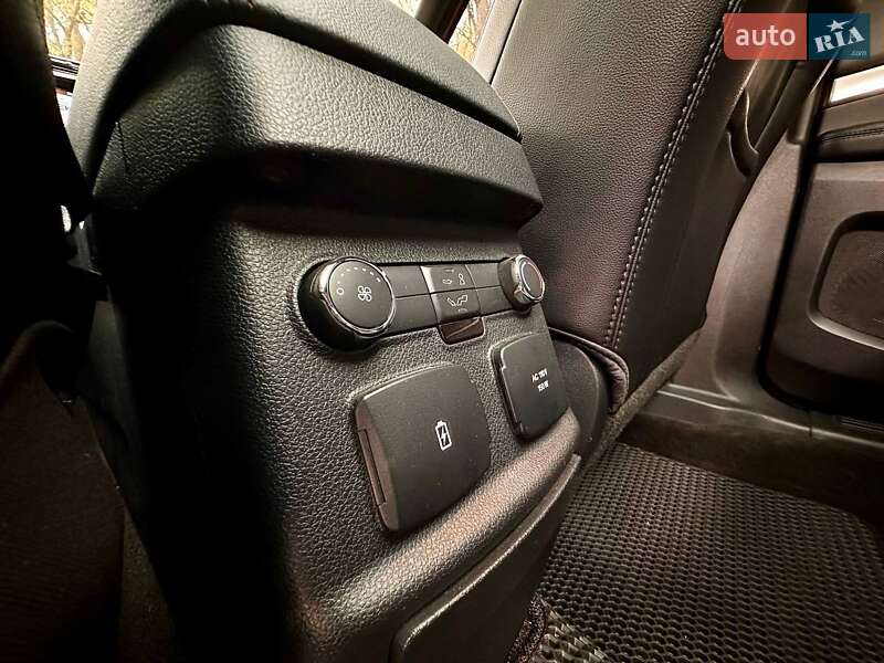 Внедорожник / Кроссовер Ford Explorer 2017 в Луцке