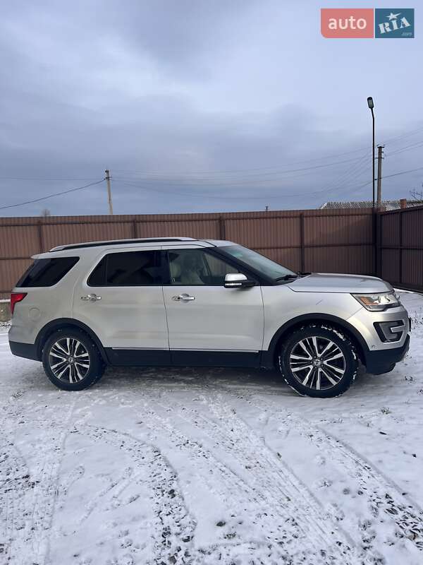 Внедорожник / Кроссовер Ford Explorer 2015 в Трускавце