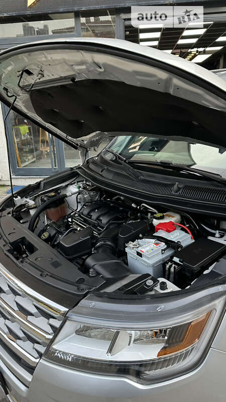 Внедорожник / Кроссовер Ford Explorer 2019 в Львове