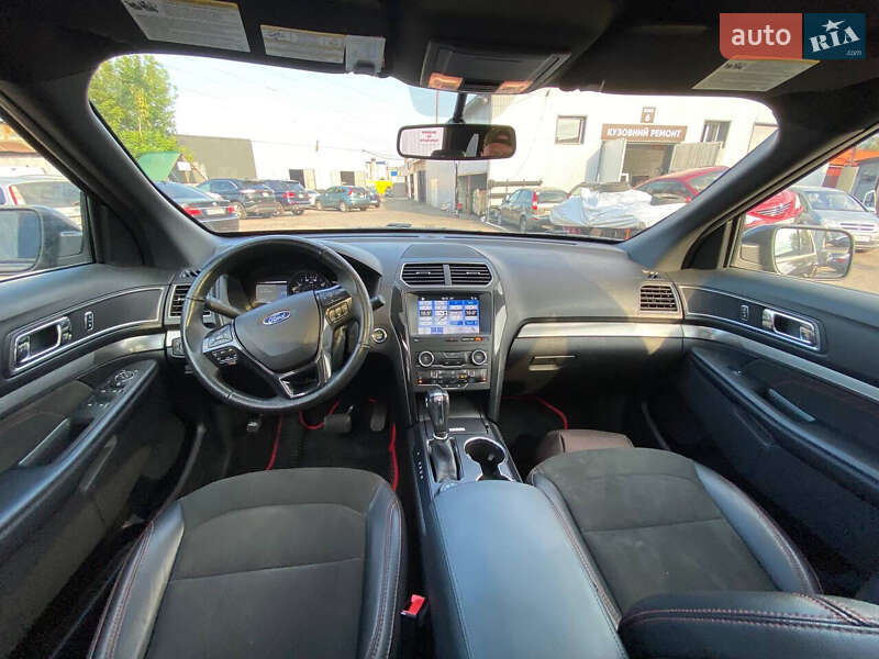 Внедорожник / Кроссовер Ford Explorer 2018 в Тернополе