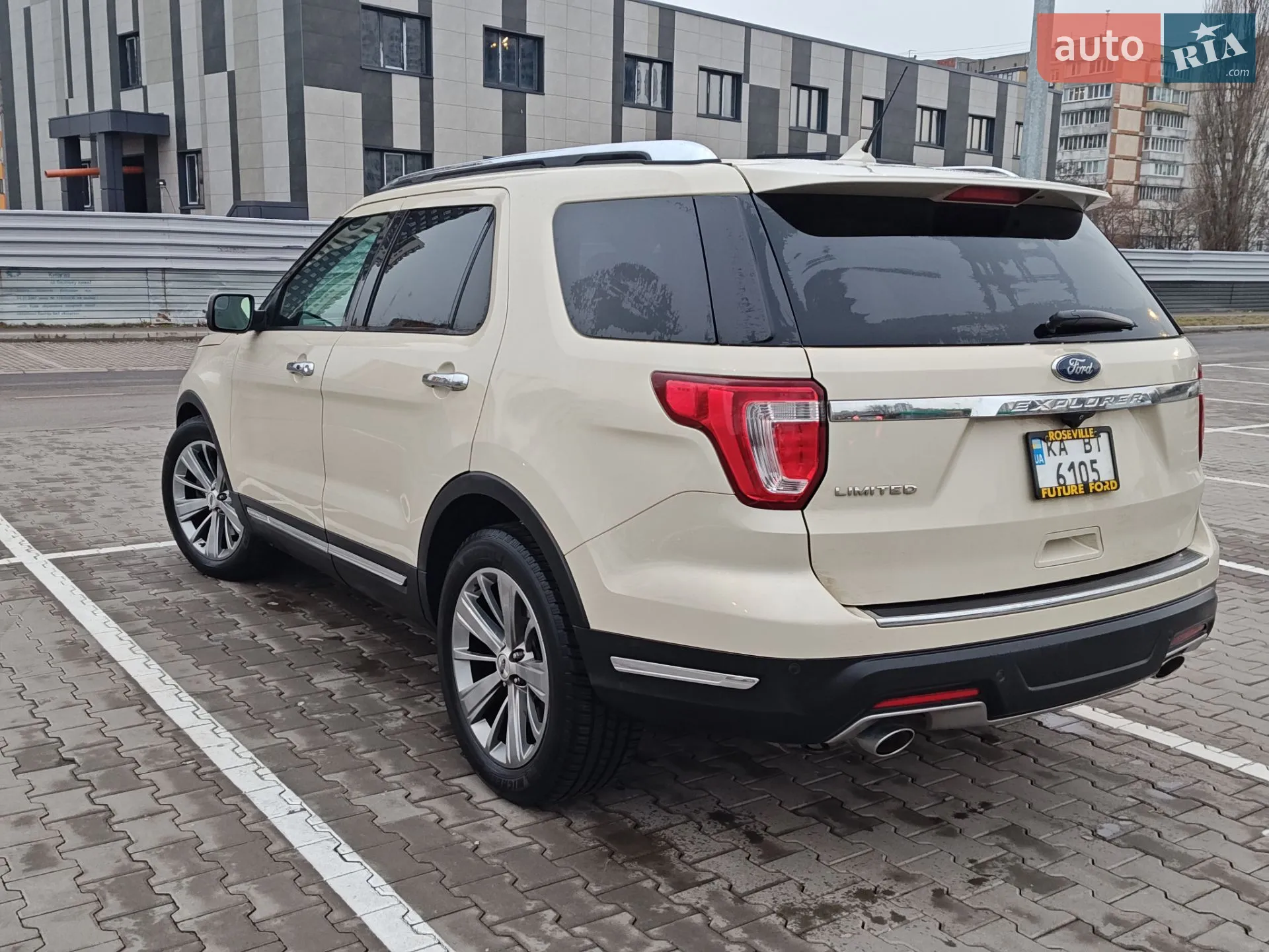 2018 Ford Explorer - мініатюра 5