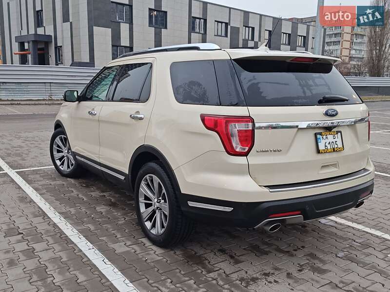 Позашляховик / Кросовер Ford Explorer 2018 в Києві