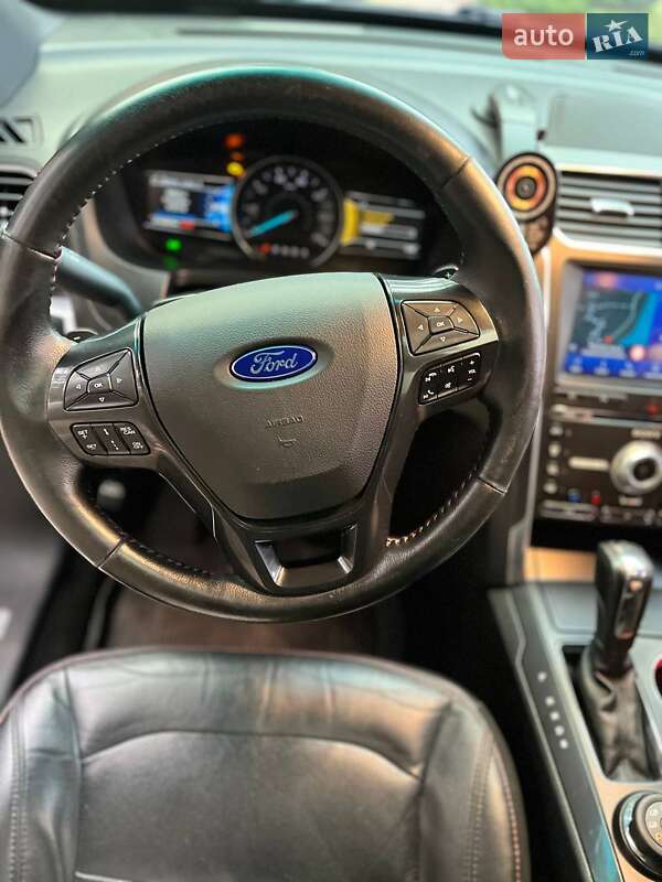 Внедорожник / Кроссовер Ford Explorer 2016 в Павлограде фото 43 Внедорожник / Кроссовер Ford Explorer 2016 в Павлограде