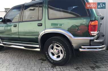 Внедорожник / Кроссовер Ford Explorer 2000 в Одессе