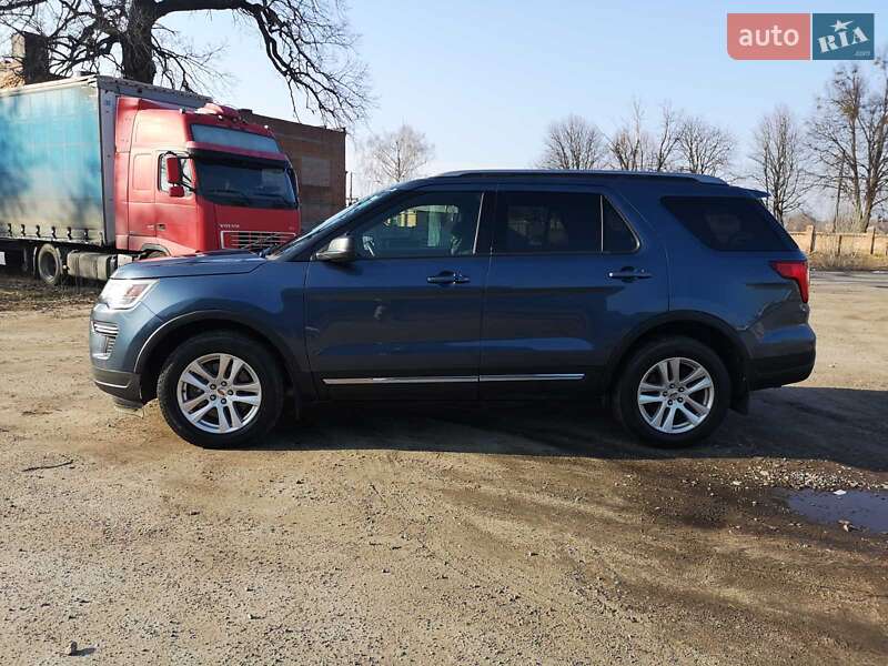 Позашляховик / Кросовер Ford Explorer 2018 в Лубнах