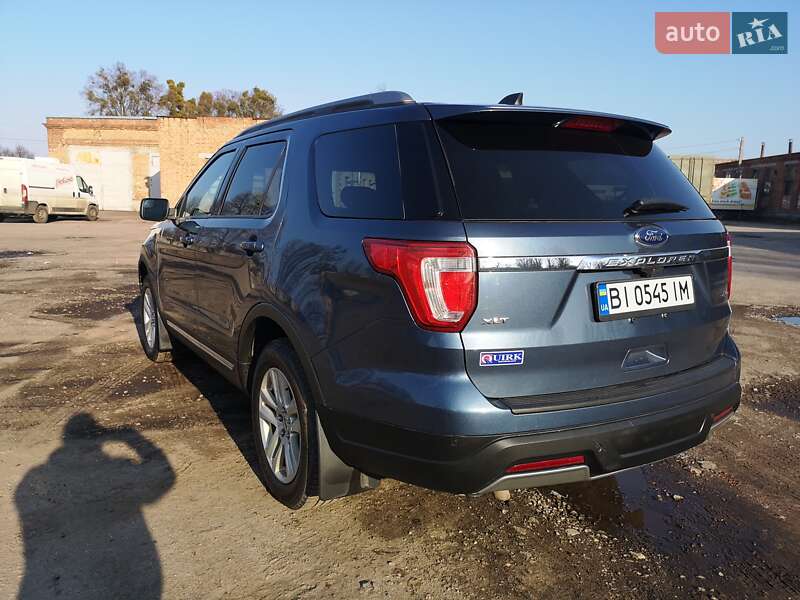 Позашляховик / Кросовер Ford Explorer 2018 в Лубнах