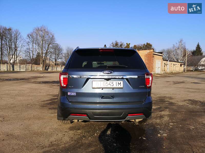 Позашляховик / Кросовер Ford Explorer 2018 в Лубнах