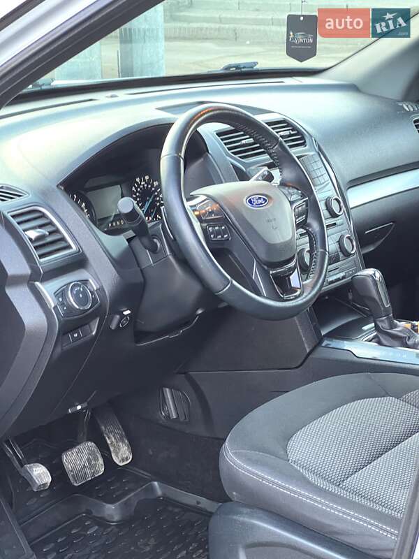Внедорожник / Кроссовер Ford Explorer 2017 в Черкассах
