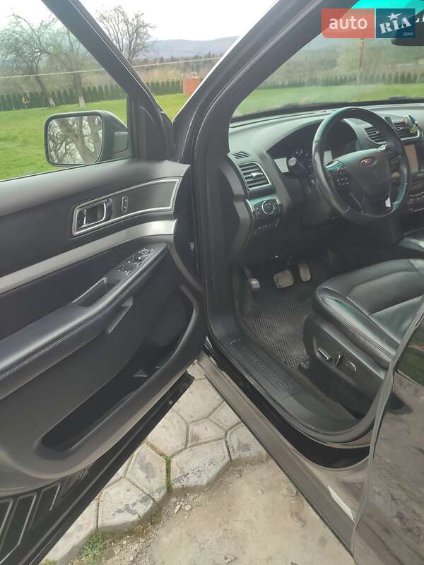 Позашляховик / Кросовер Ford Explorer 2016 в Дрогобичі