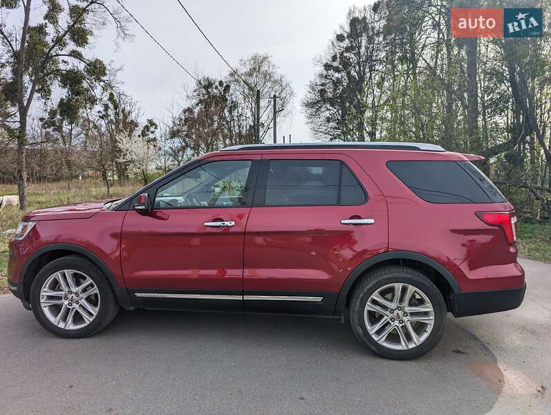 Позашляховик / Кросовер Ford Explorer 2017 в Обухові