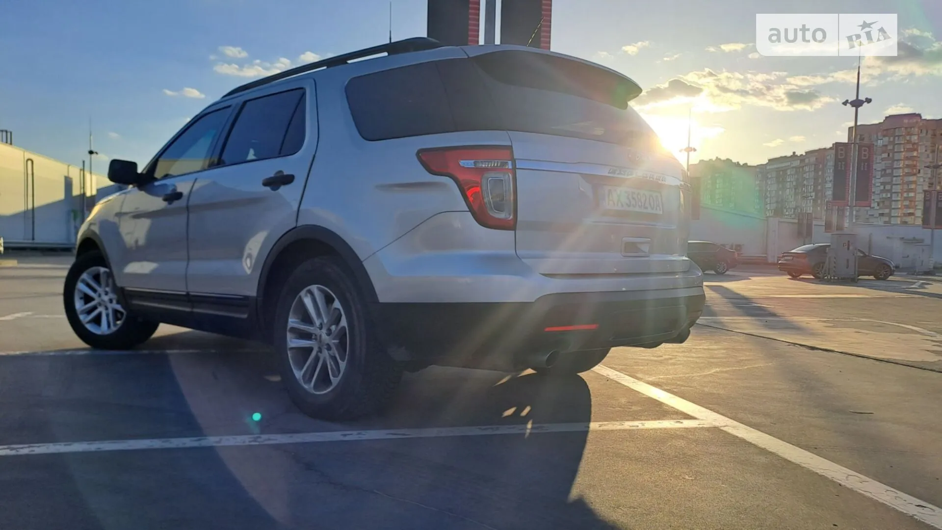 2014 Ford Explorer - мініатюра 9