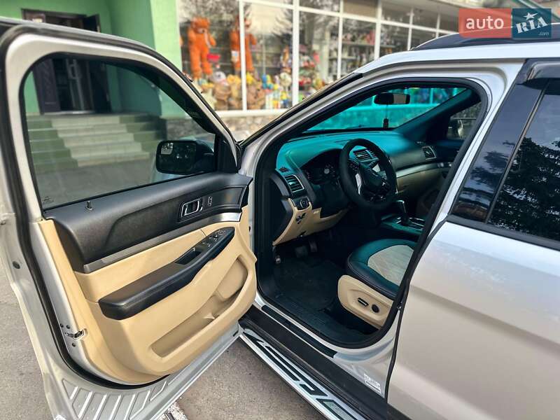 Внедорожник / Кроссовер Ford Explorer 2017 в Первомайске фото 6 Внедорожник / Кроссовер Ford Explorer 2017 в Первомайске