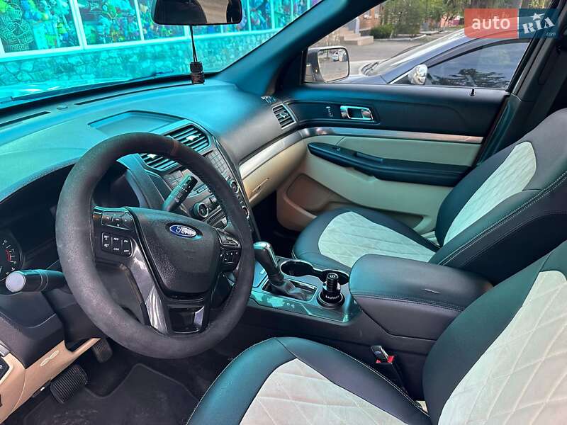 Внедорожник / Кроссовер Ford Explorer 2017 в Первомайске фото 11 Внедорожник / Кроссовер Ford Explorer 2017 в Первомайске