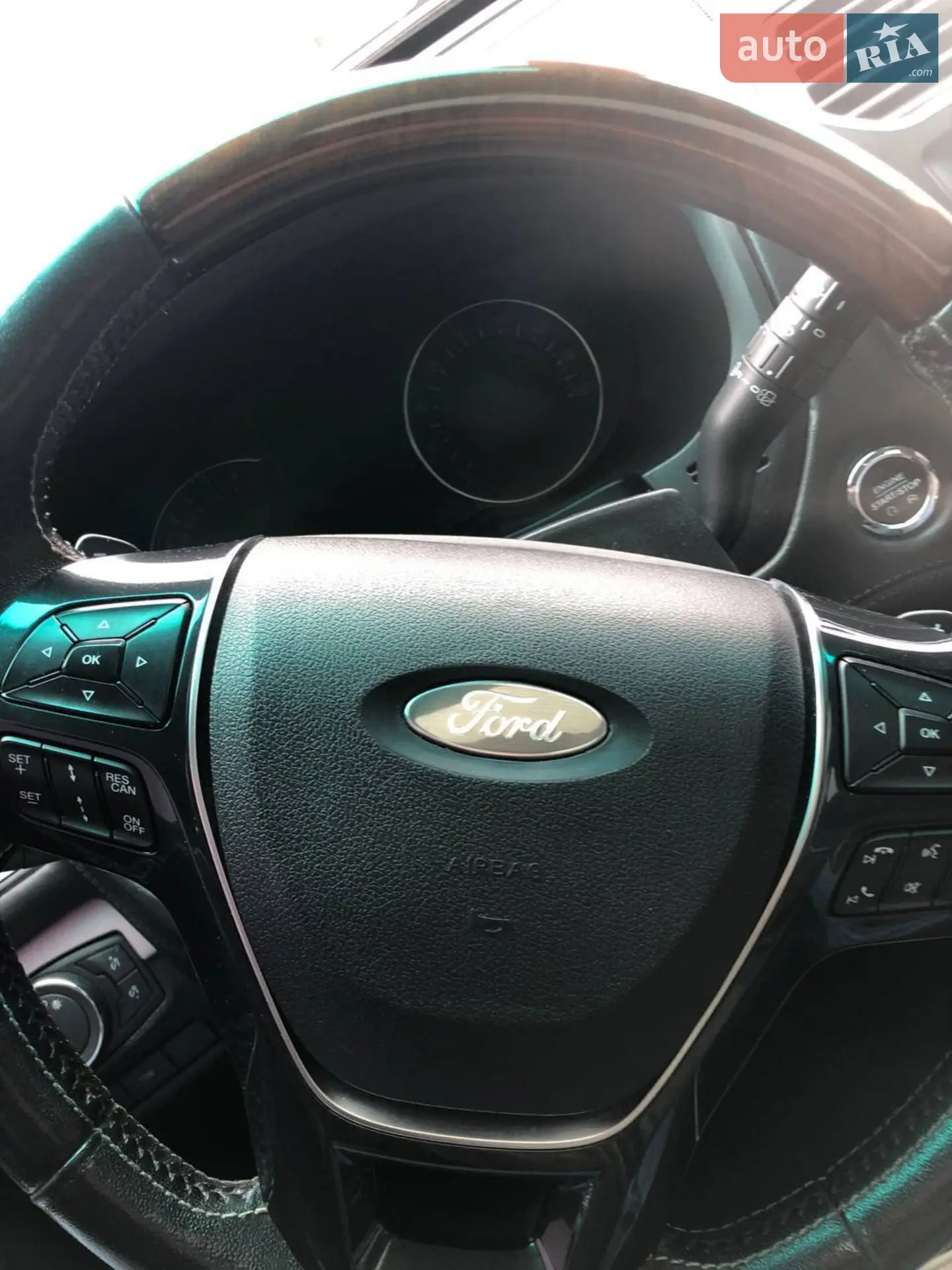 2017 Ford Explorer - мініатюра 23