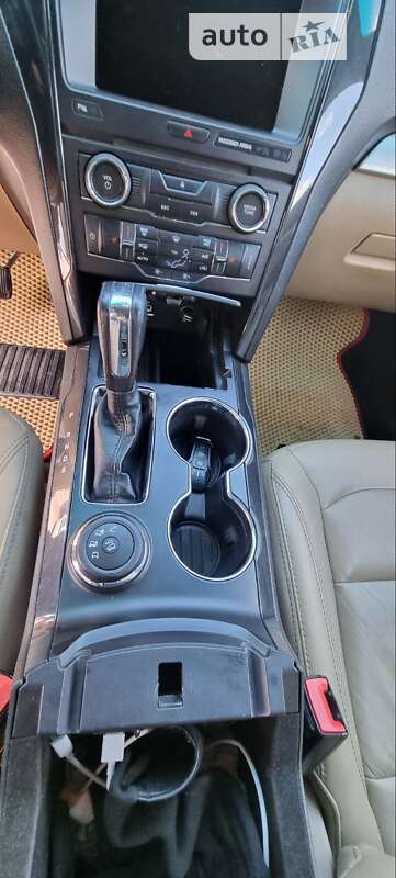 Позашляховик / Кросовер Ford Explorer 2015 в Львові