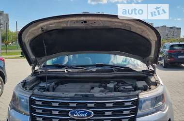 Внедорожник / Кроссовер Ford Explorer 2015 в 