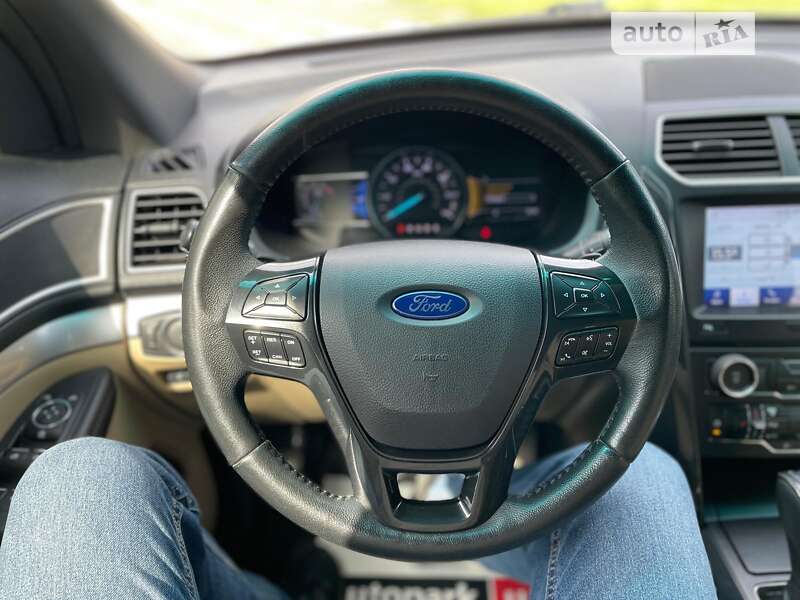 Внедорожник / Кроссовер Ford Explorer 2016 в Виннице