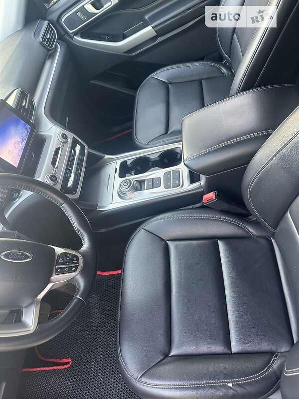 Внедорожник / Кроссовер Ford Explorer 2020 в Могилев-Подольске