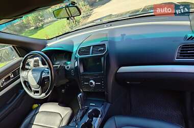 Внедорожник / Кроссовер Ford Explorer 2017 в Днепре