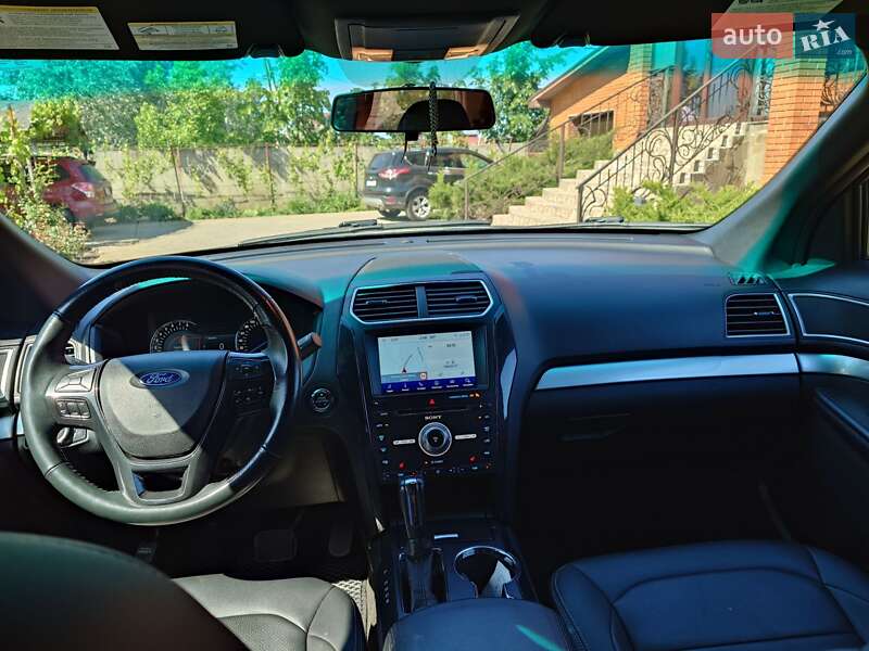 Позашляховик / Кросовер Ford Explorer 2017 в Дніпрі