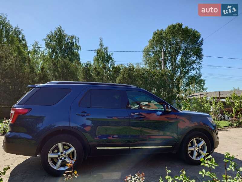 Позашляховик / Кросовер Ford Explorer 2017 в Дніпрі