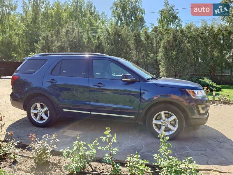 Позашляховик / Кросовер Ford Explorer 2017 в Дніпрі