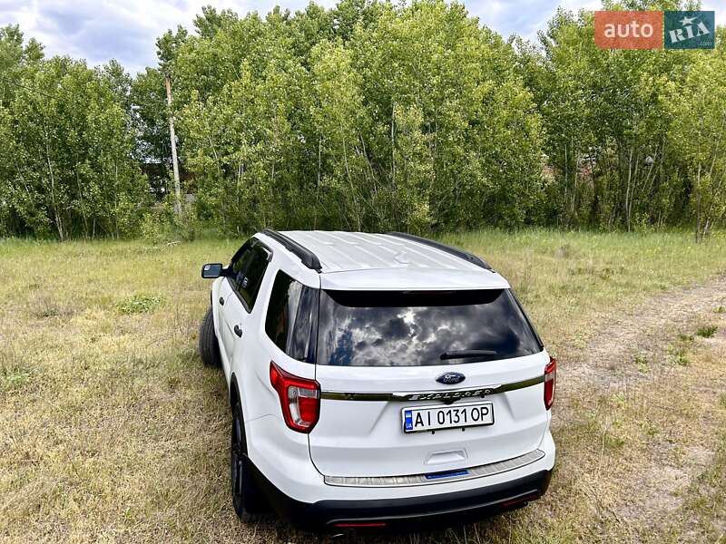 Внедорожник / Кроссовер Ford Explorer 2016 в Броварах