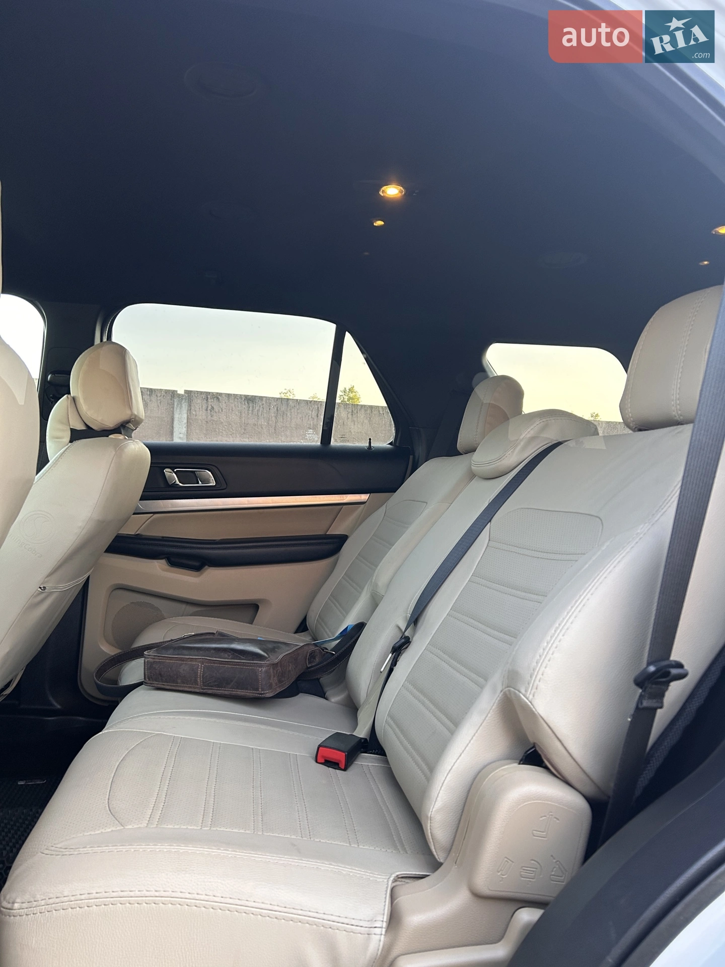 2016 Ford Explorer - мініатюра 34