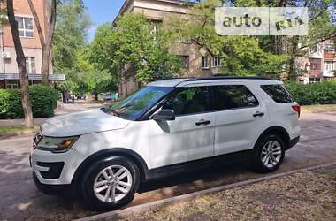 Внедорожник / Кроссовер Ford Explorer 2015 в Запорожье