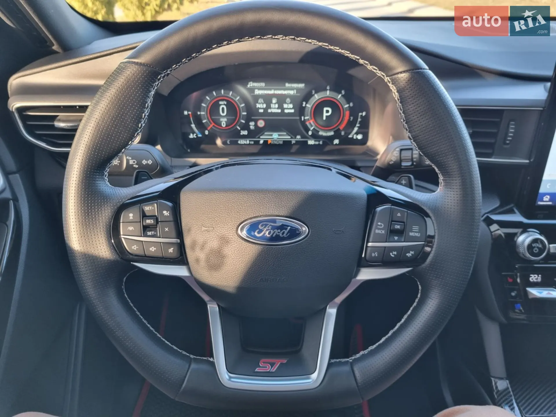 2021 Ford Explorer - мініатюра 16