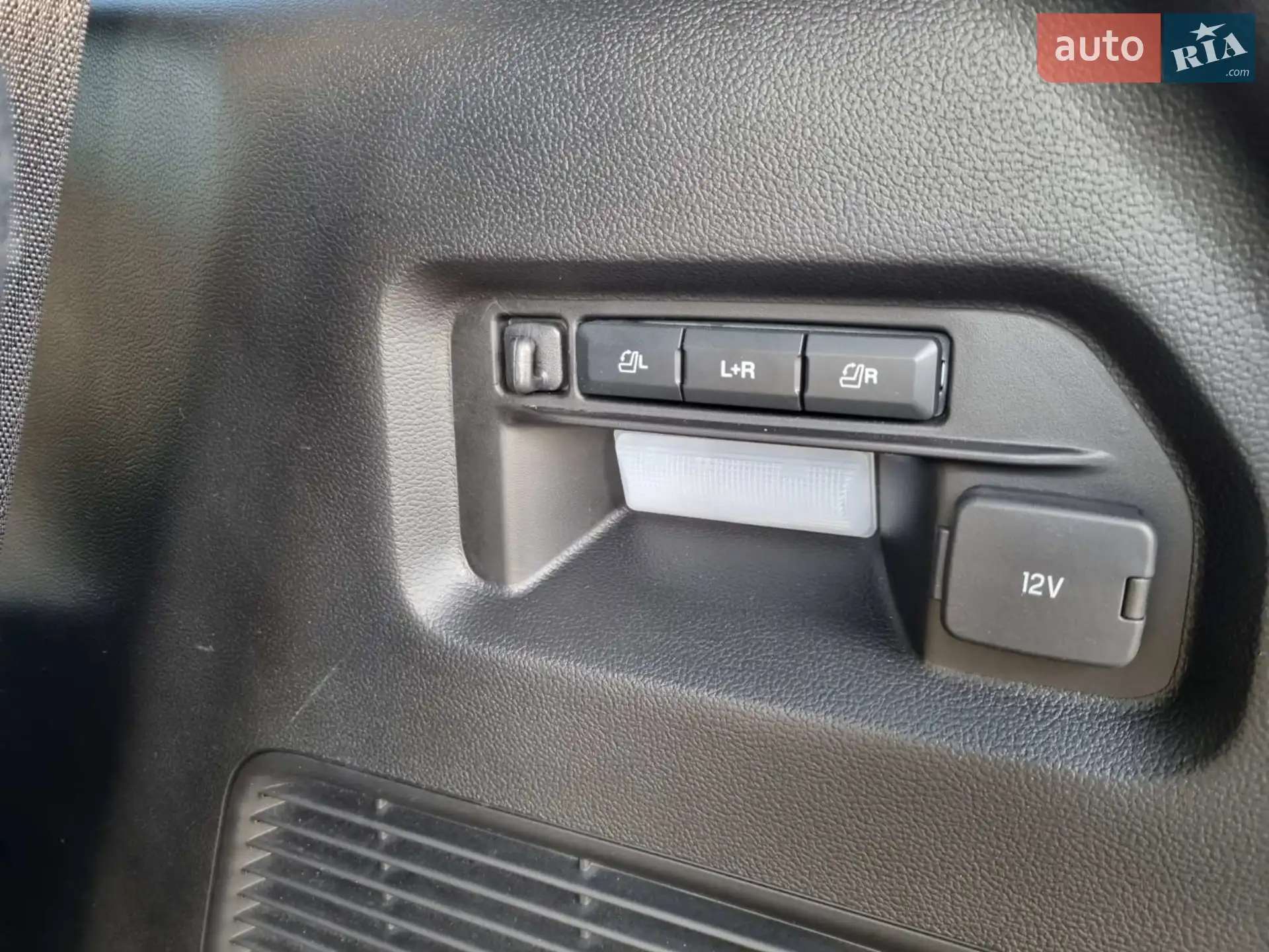 2021 Ford Explorer - мініатюра 41