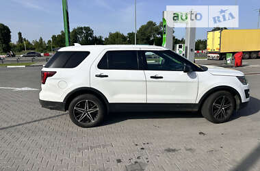 Позашляховик / Кросовер Ford Explorer 2017 в Києві