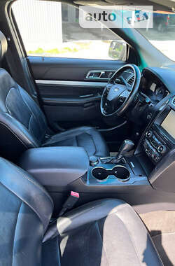 Внедорожник / Кроссовер Ford Explorer 2015 в Киеве