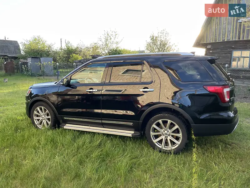 Ford Explorer