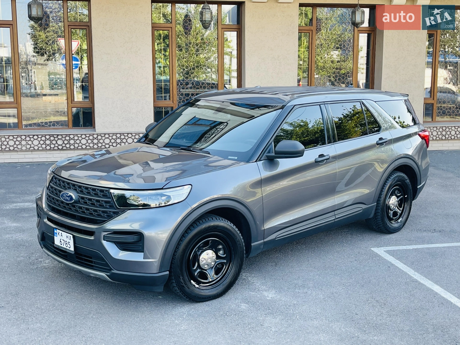 2020 Ford Explorer - мініатюра 3