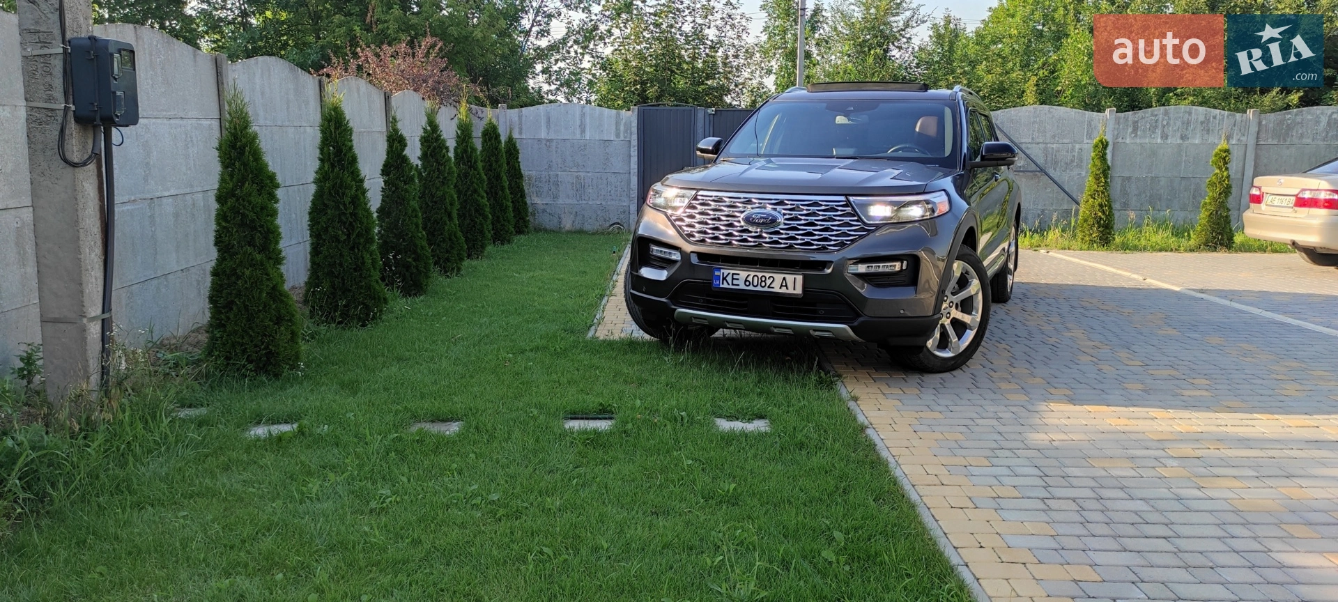 2019 Ford Explorer - мініатюра 12