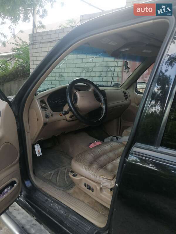Внедорожник / Кроссовер Ford Explorer 1996 в Днепре