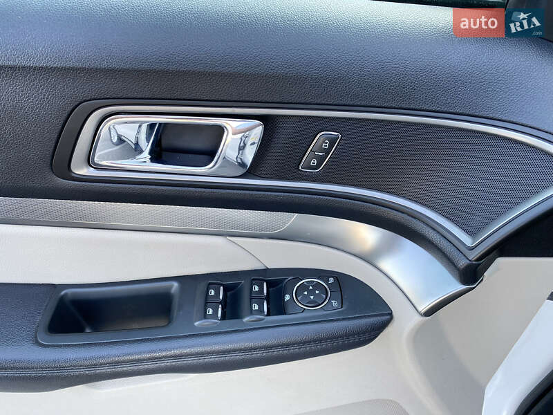 Внедорожник / Кроссовер Ford Explorer 2018 в Киеве