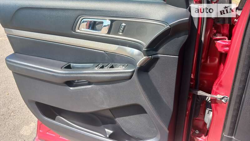 Внедорожник / Кроссовер Ford Explorer 2018 в Запорожье фото 36 Внедорожник / Кроссовер Ford Explorer 2018 в Запорожье