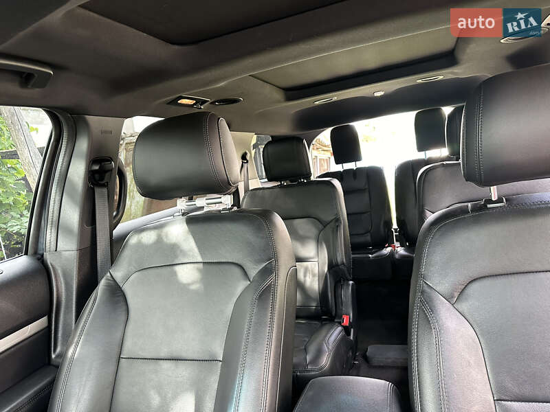 Внедорожник / Кроссовер Ford Explorer 2016 в Ровно