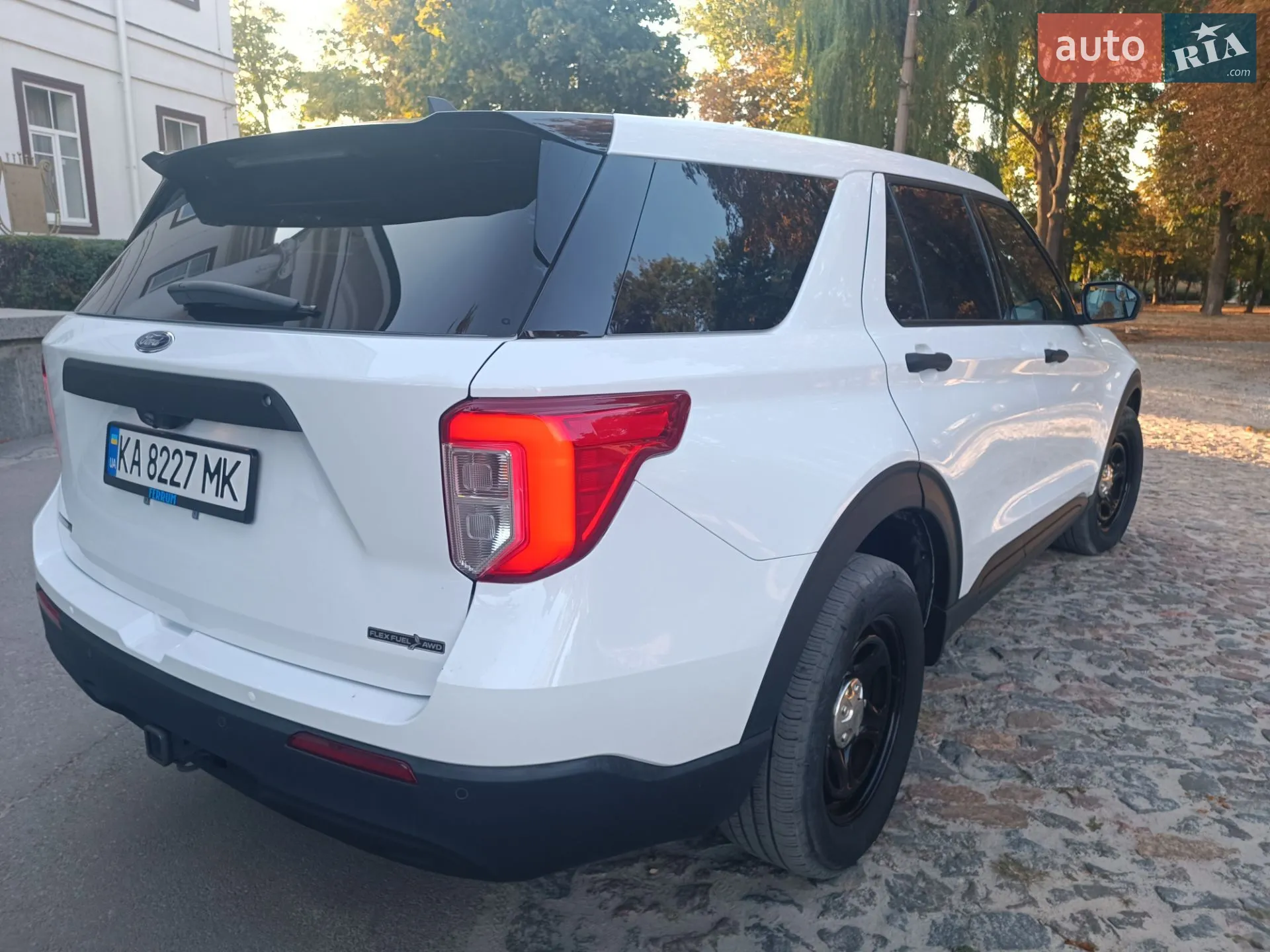 2021 Ford Explorer - мініатюра 9