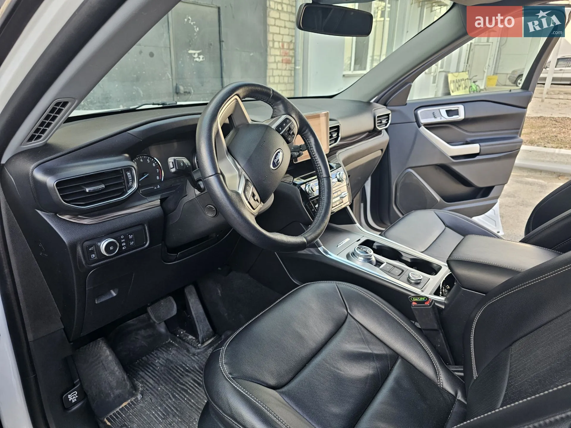 2021 Ford Explorer - мініатюра 9