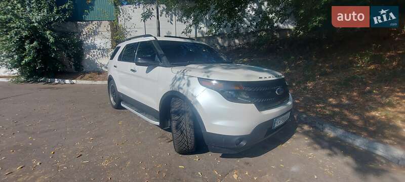 Внедорожник / Кроссовер Ford Explorer 2013 в Первомайске