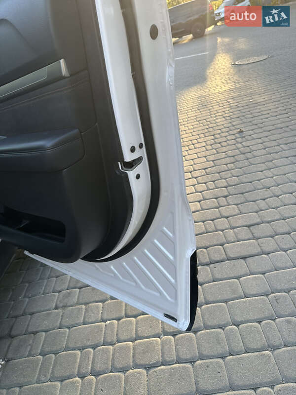 Внедорожник / Кроссовер Ford Explorer 2017 в Киеве фото 7 Внедорожник / Кроссовер Ford Explorer 2017 в Киеве